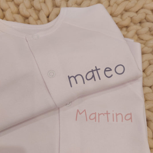 Pijama nombre de tu bebé