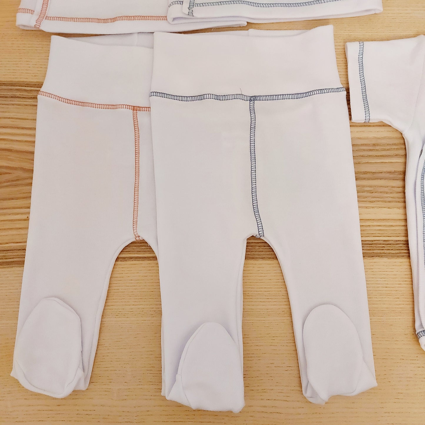 Pantalón con pie Lisos
