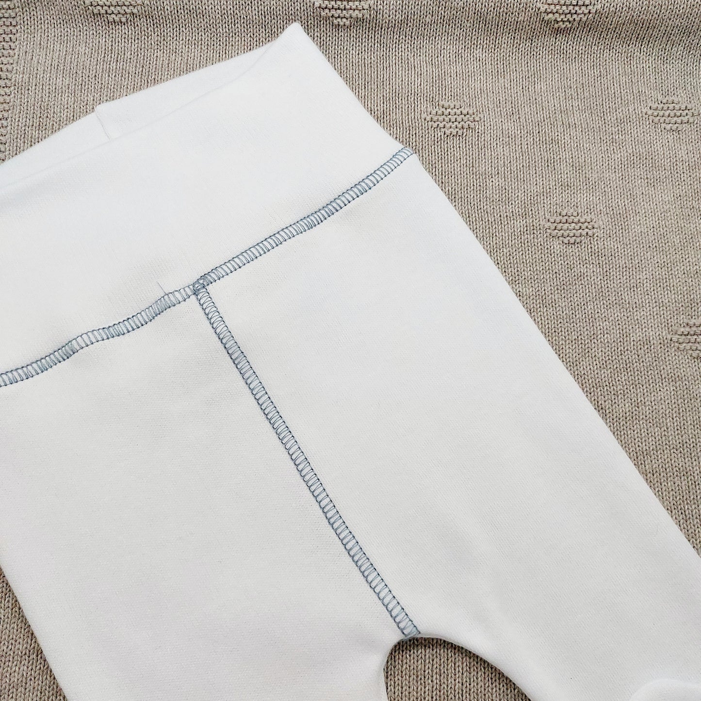 Pantalón con pie Lisos